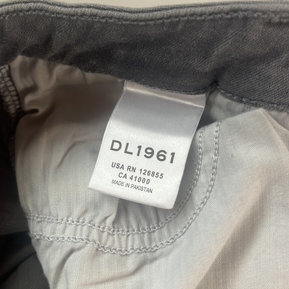 DL1961 Chloe Skinny Howl Gray Jeans - Picture 9 of 10